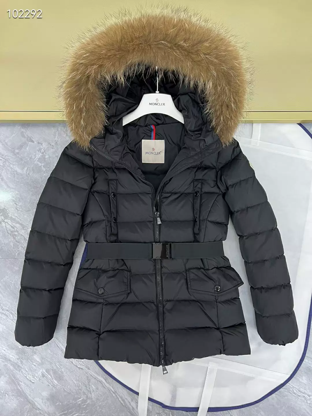 Clio moncler deals