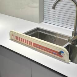 Dachshund Dog Sink Splash Guard Kitchen Dishwashing Basin Anti-Splash Water Barrier Countertop Suction Cup Type Washbasin Waterproof Strip