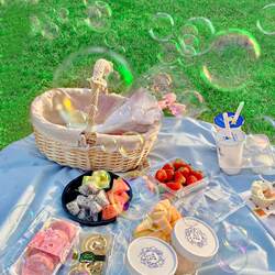 Wicker, Rattan, Bamboo, and Grass Woven Baskets, Hand-Held Storage Baskets, Egg and Fruit Gift Baskets, Rustic Large and Small Picnic Baskets