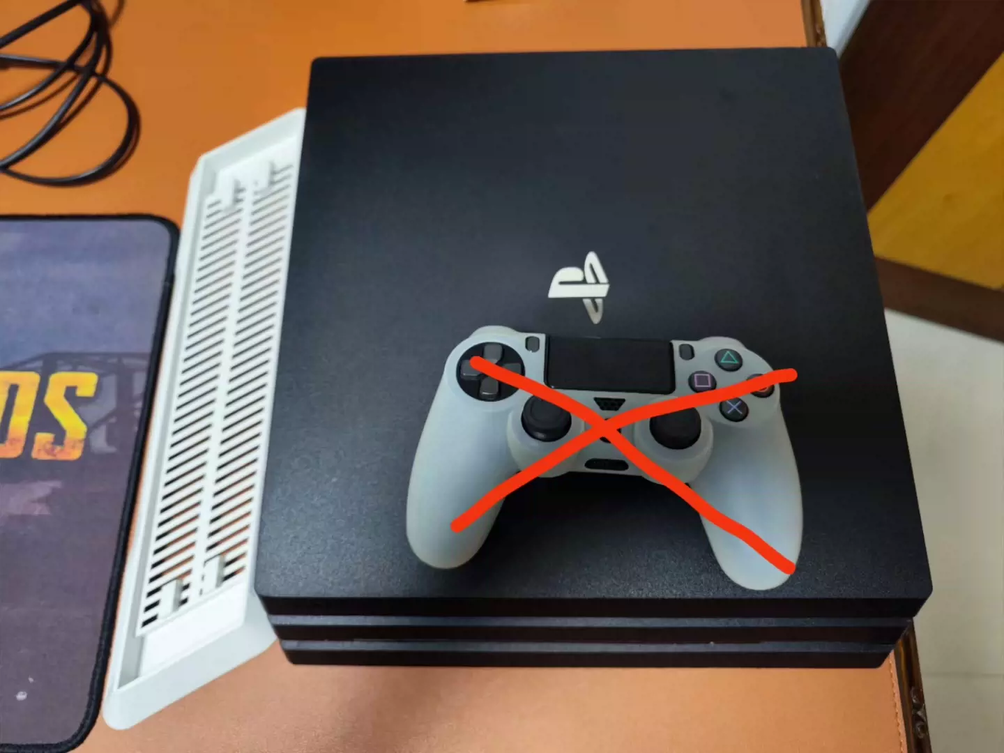 PS4 pro 1T主机，10.01系统，非商家，成色应该有-Taobao