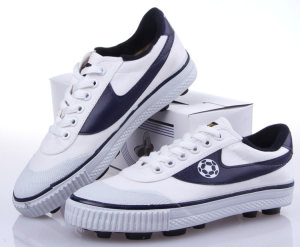 Warrior men's and women's football shoes, nail shoes, anti slip breathable canvas shoes, men's sports shoes, training shoes, canvas shoes, student sneakers