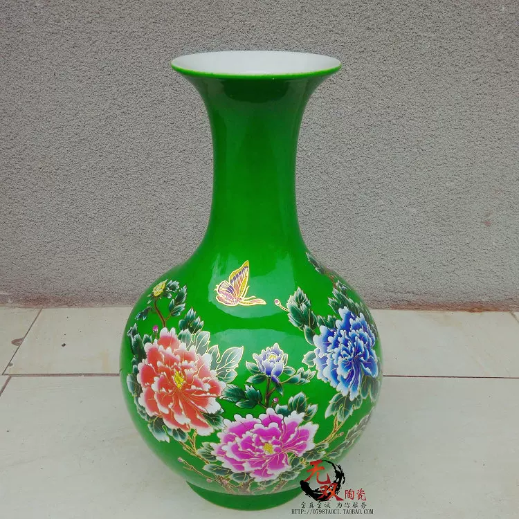 七宝 緑色の牡丹花柄陶器花瓶