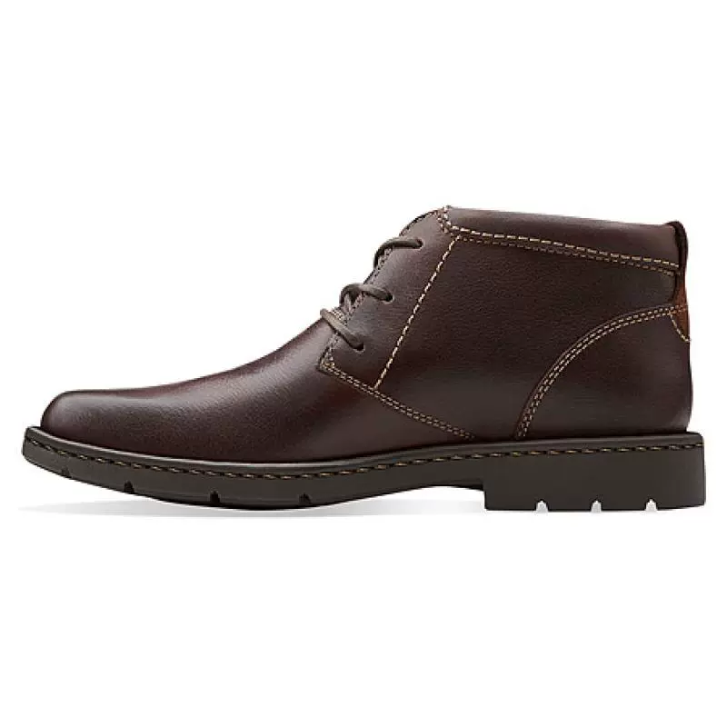 Clarks men's stratton limit hotsell chukka boot