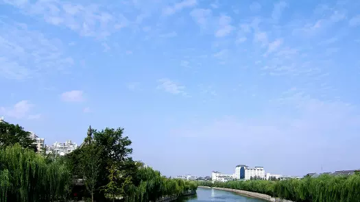 沿河公园图片