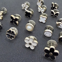 Curtain Lace No-Sew Hidden Buckle Detachable Versatile Pearl Buckle Accessories Four-Leaf Clover Metal Flower Buckle