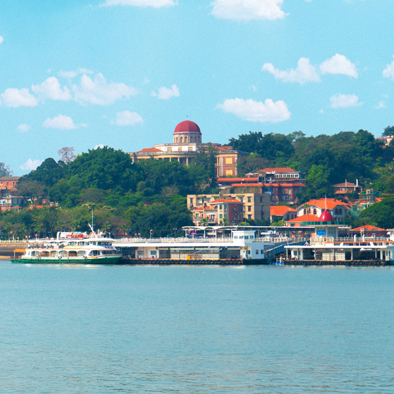 厦门市区经典线路南普陀演武大桥沙坡尾胡里山炮台跟团一日游