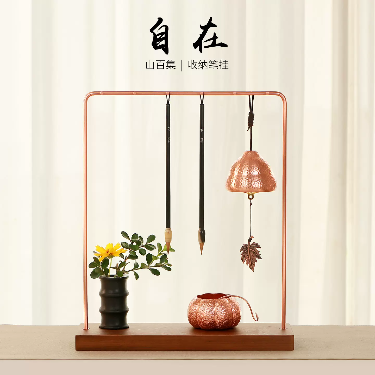 文房四宝　李朝　白磁水滴角形　白磁山形筆架 李朝白磁 膝形硯滴中期 丸形水滴 :: ichian