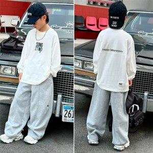 
Boys Fashion Long Sleeve T-Shirt 2025 Autumn Children's Letter Sweatshirt 7007