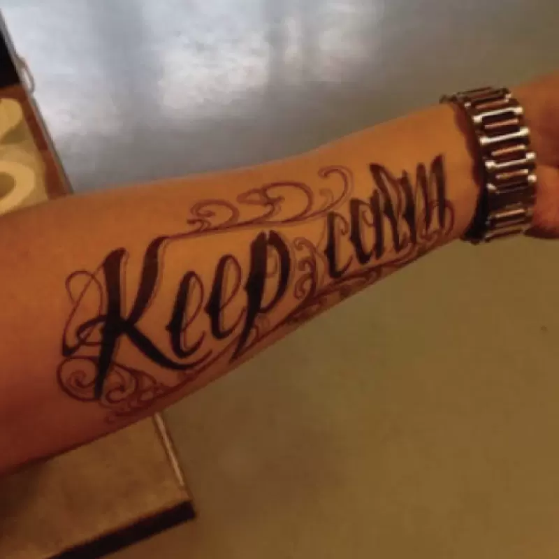 欧美手臂手腕胸足指保持冷静英文字母梵文六字真言纹身贴防水p089