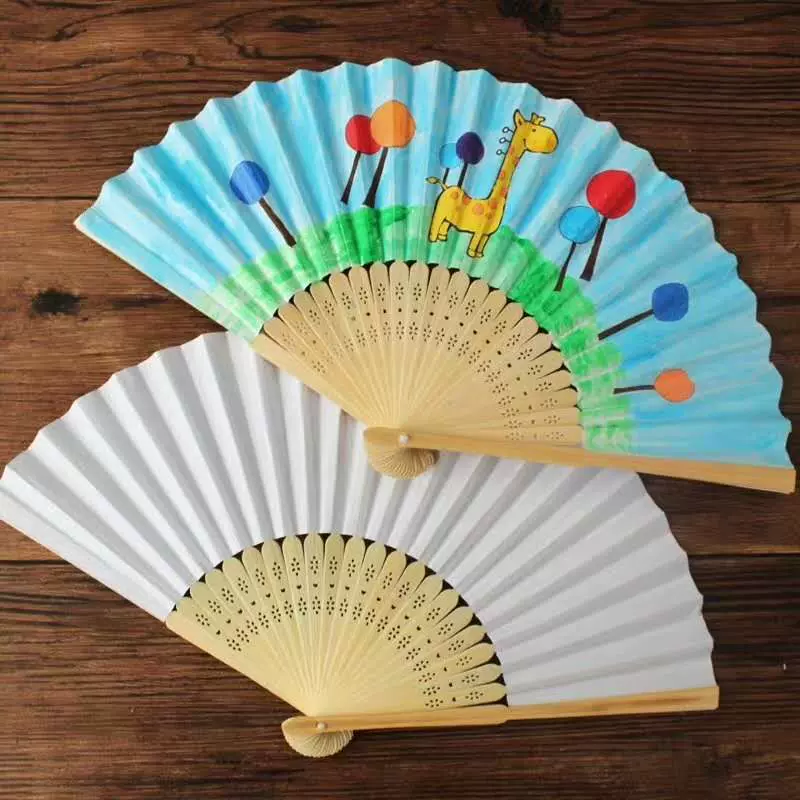 白い手うちわ 竹紙 扇子 アンティーク 手描き 折りたたみ式 風景画  