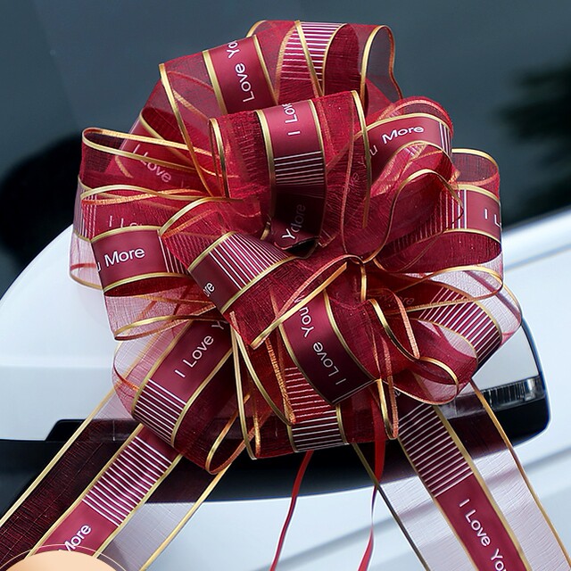 Wedding car decoration hand drawn flower wedding bride car team red car ...