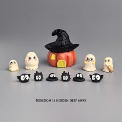 When I'M Bored, I Set up a Bunch of Elves and Magic Houses to Heal the Computer Desktop with Them, Creating a Japanese-Style Office Decor