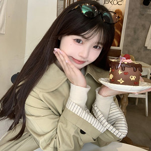 
[Original C] This windbreaker is a bit cute. Baby collar khaki waist windbreaker
