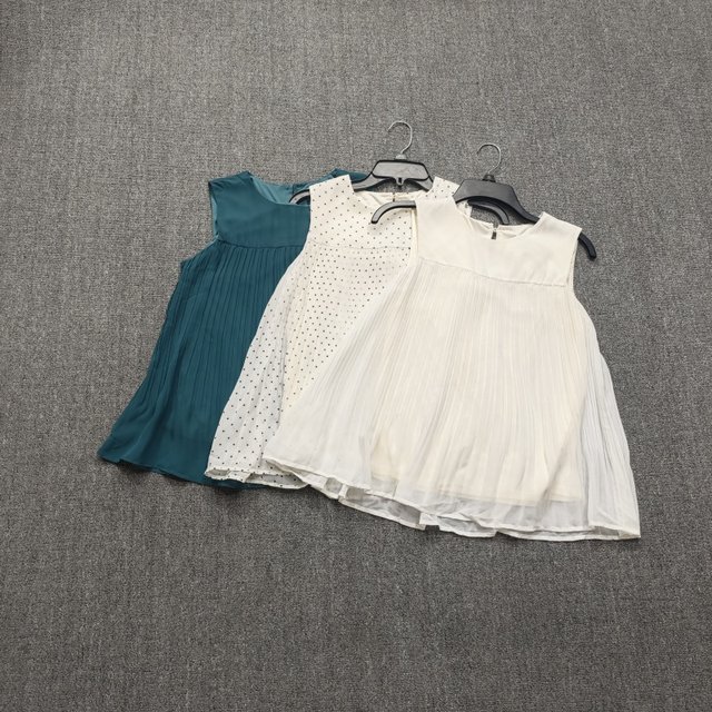 Daily single spring and summer square collar sleeveless polka dot waist pleated sexy large size loose slimming rear button hollow chiffon shirt
