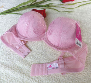 Madame Dai, a Japanese girl with a thickened 5cm small flat chest, powerful gathering bra, lace edge, sexy lingerie, double breasted