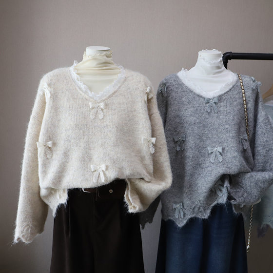 
[Bi Zheng] 2025 autumn and winter new Korean version of lace V-neck bow loose slim soft pullover sweater for women 5209