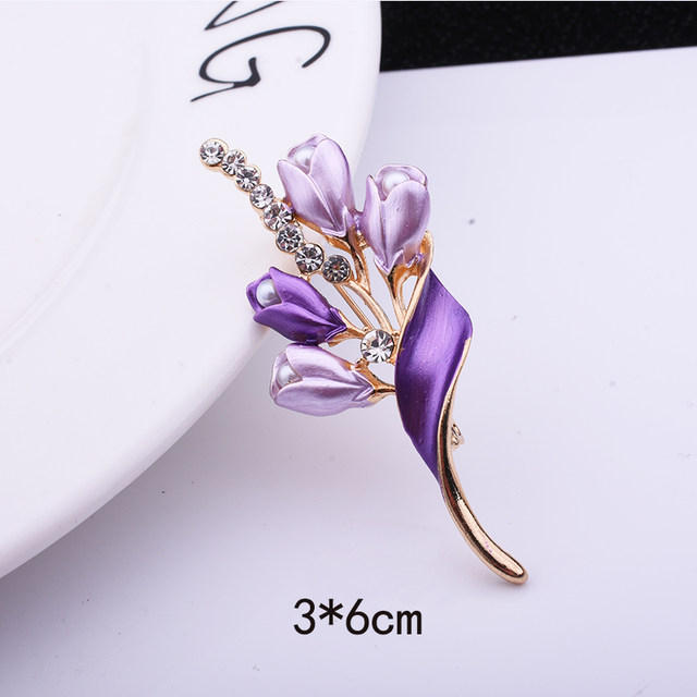 Versatile accessories, small suit brooch for women, Korean fashion temperament brooch, Korean style accessories to prevent exposure