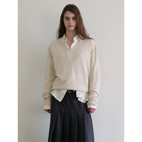 LINHOUSE retro off-white V-neck loose sweater mint green gray simple versatile knitted top for women