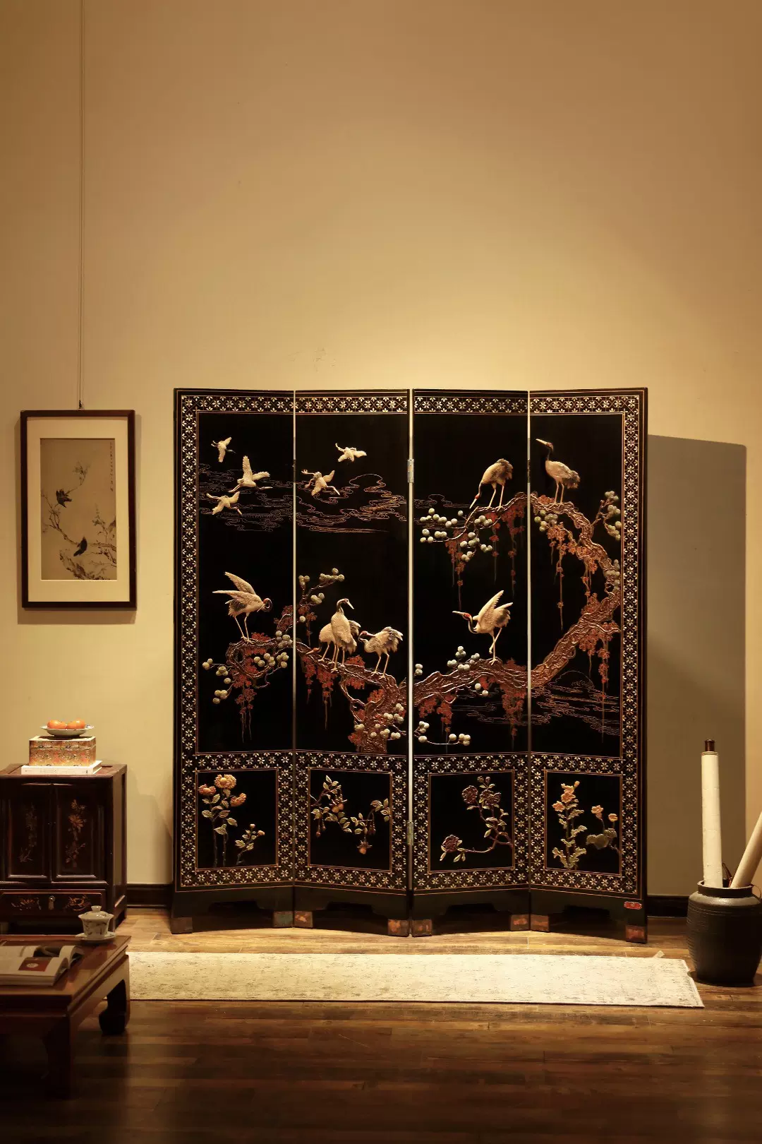 手作木胎漆藝屏風鬆鶴圖玉石鑲嵌螺鈿邊框新古典風格金漆背面繪圖
