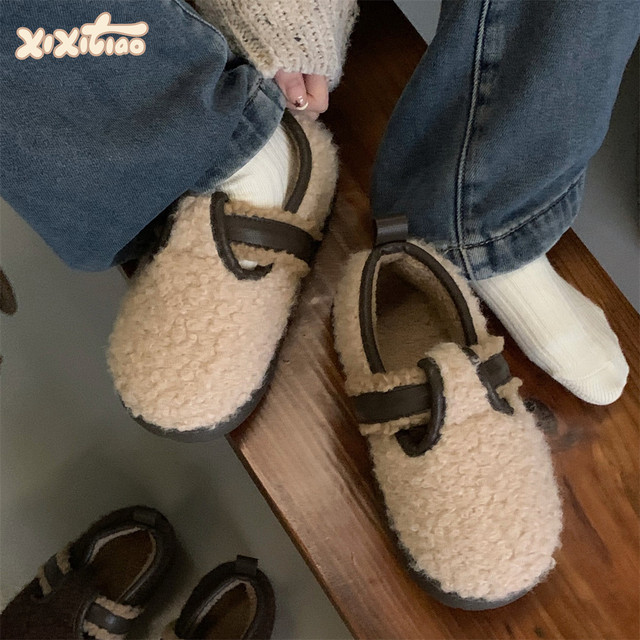 Thin strips of plush plush Birkenstock shoes for women, fashionable Korean style retro warm bean shoes, loafers for autumn and winter