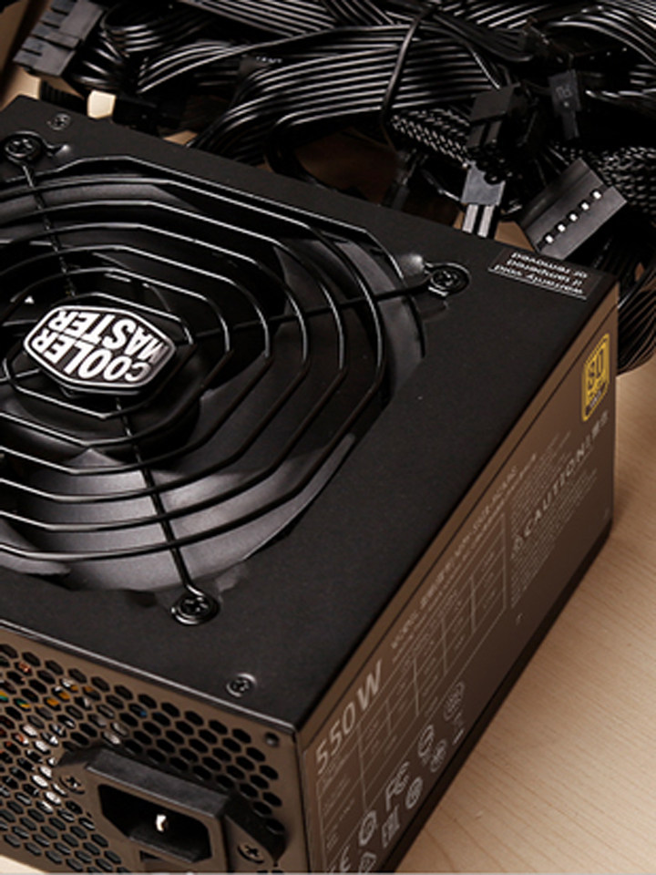 酷冷至尊550w台式电源