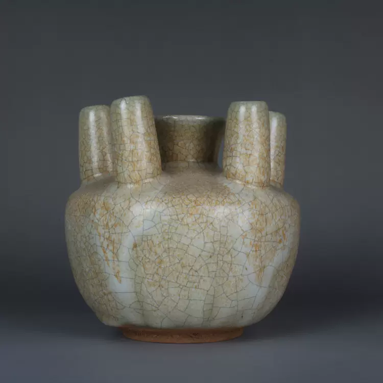 中国　哥窯　青磁　金絲鉄線　氷裂文瓶　M　R6259 中国 龍泉窯 青磁 陰刻花卉文 玉壺春瓶 N R5762C 青磁玉壺