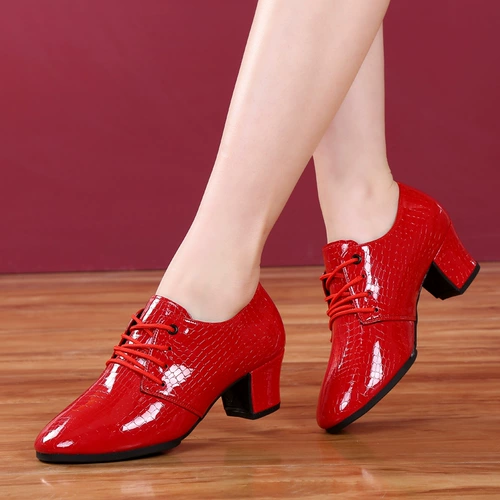 Серебряная танцующая летняя обувь, 2021 года