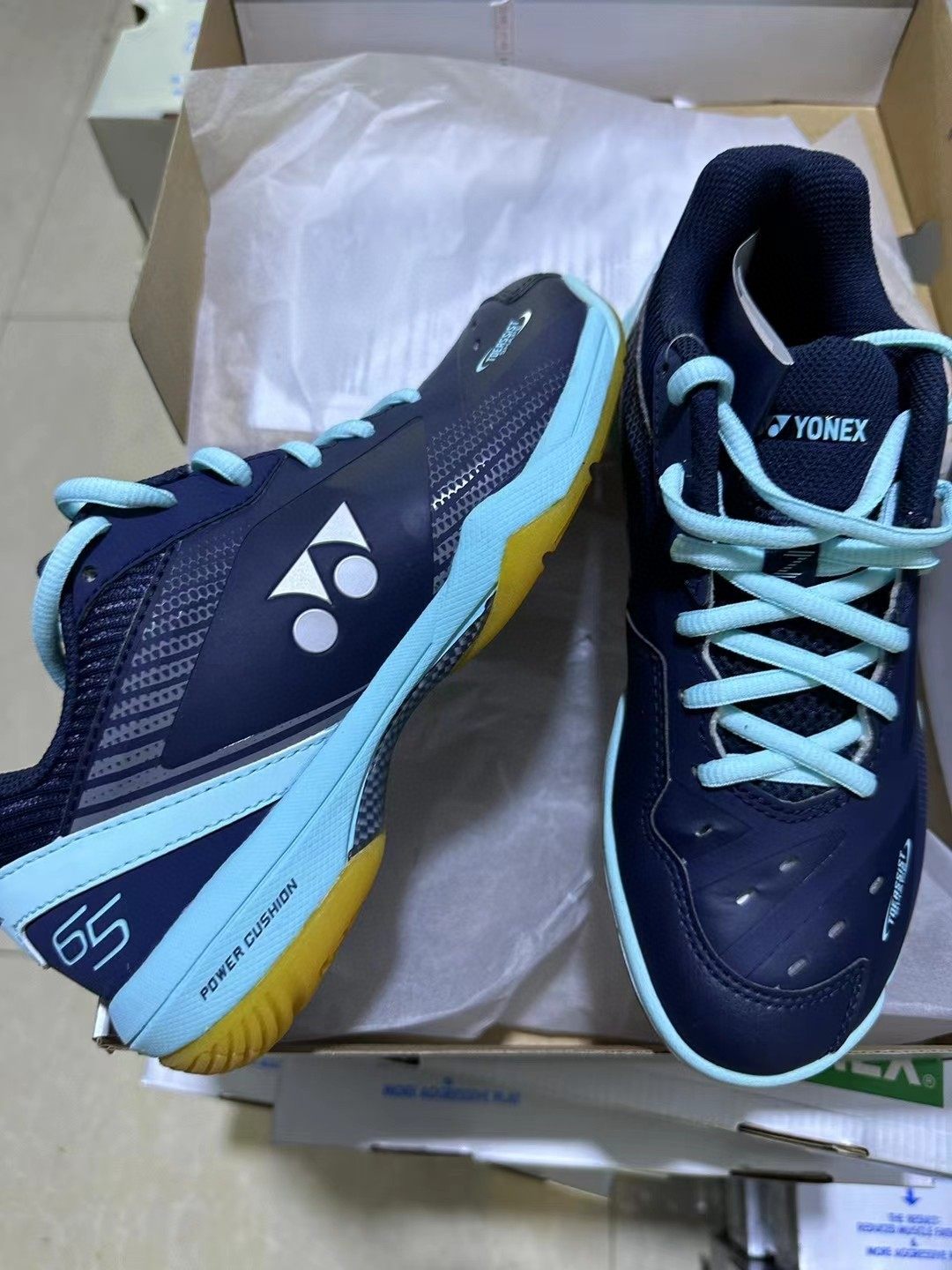 YONEX Power Cushion 65 Z2 Kento Momota Ediciu00f3n Guatemala