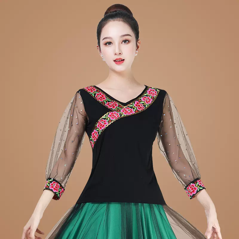 广场舞服装新款 长袖莫代尔绣花舞蹈服上衣 女民族风跳舞演出服装