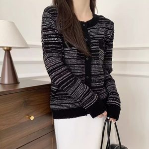 
New autumn and winter French style 100% pure wool contrast striped knitted cardigan women's temperament small fragrance sweater jacket