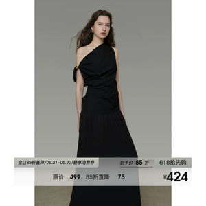 
UNSPOKEN French black dress with slanted shoulders, waist and metal buckle, niche high-end A-line skirt, slim long skirt