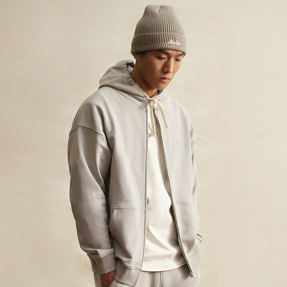 
24 new NewEra NewEra jacket men and women letter embroidered hooded sweatshirt sports jacket 14385207
