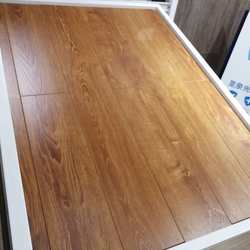 Shengxiang Engineered Wood Flooring Gt3714/Green Environmental Protection/Scratch-Resistant and Wear-Resistant/Simple, Stylish and Beautiful