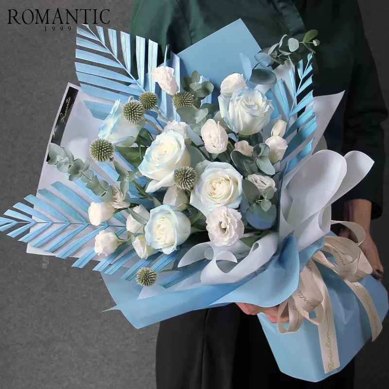 人气包邮唯美自然风密歇根碎冰蓝白玫瑰轻柔时尚花束北京