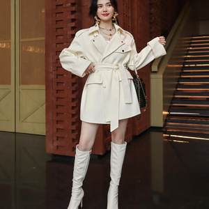 
Light luxury British style bright silk twill fashionable design off-white lapel high-end short windbreaker work jacket for women