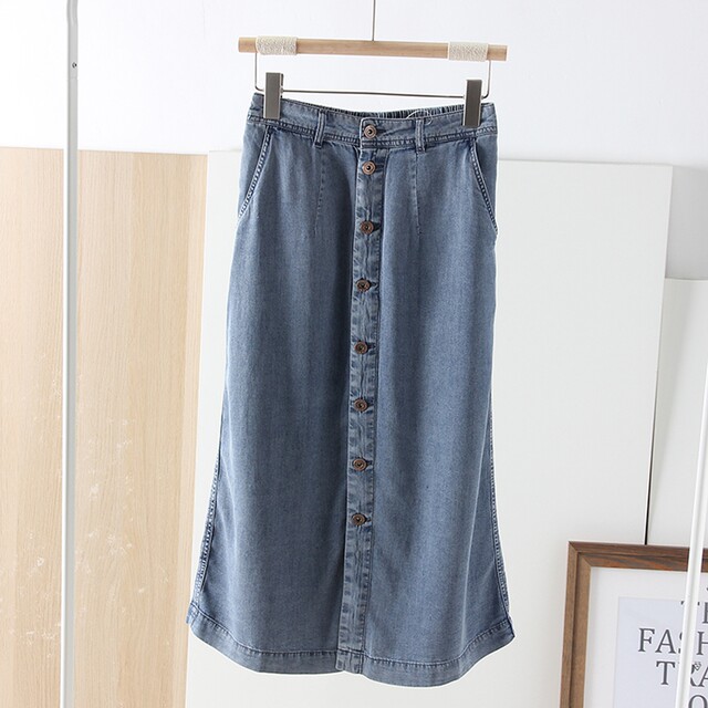 2025 new product soft and comfortable to make it look slim and over-the-knee cover the hips A-line button large mid-length denim skirt women's skirt