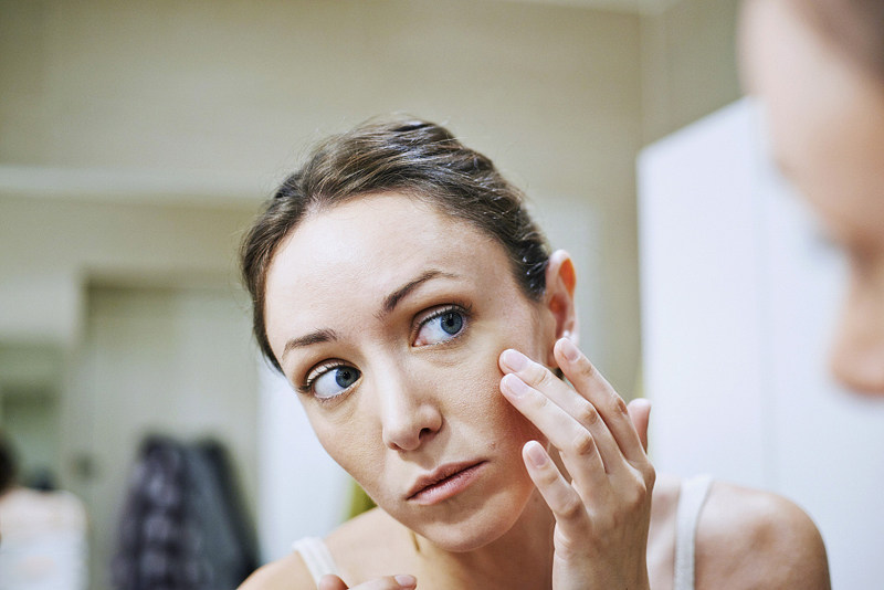 下眼线晕妆很尴尬小技巧让你远离熊猫眼