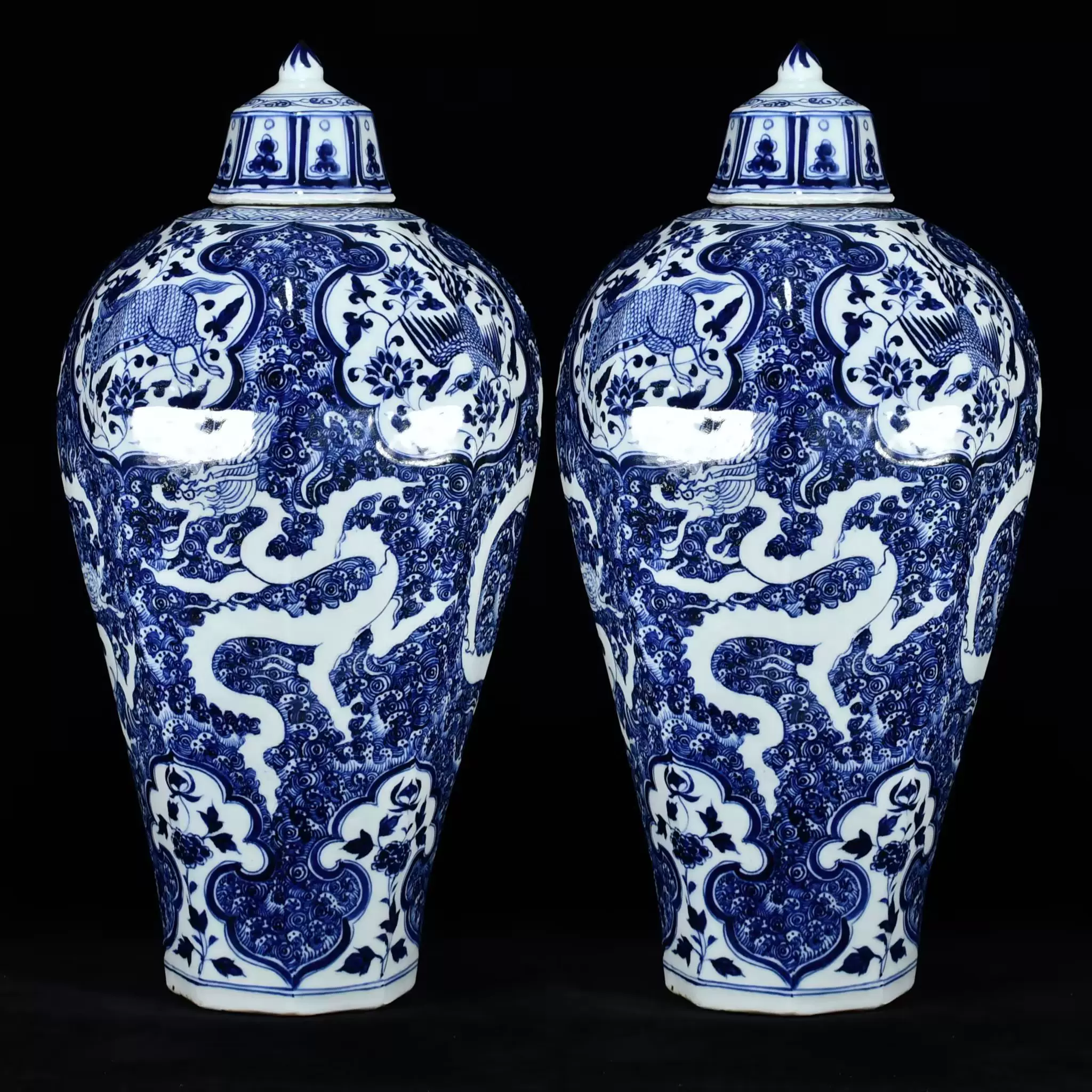 T1195 中国美術 青花唐花麒麟鳳凰龍涛文梅瓶 唐物 古玩