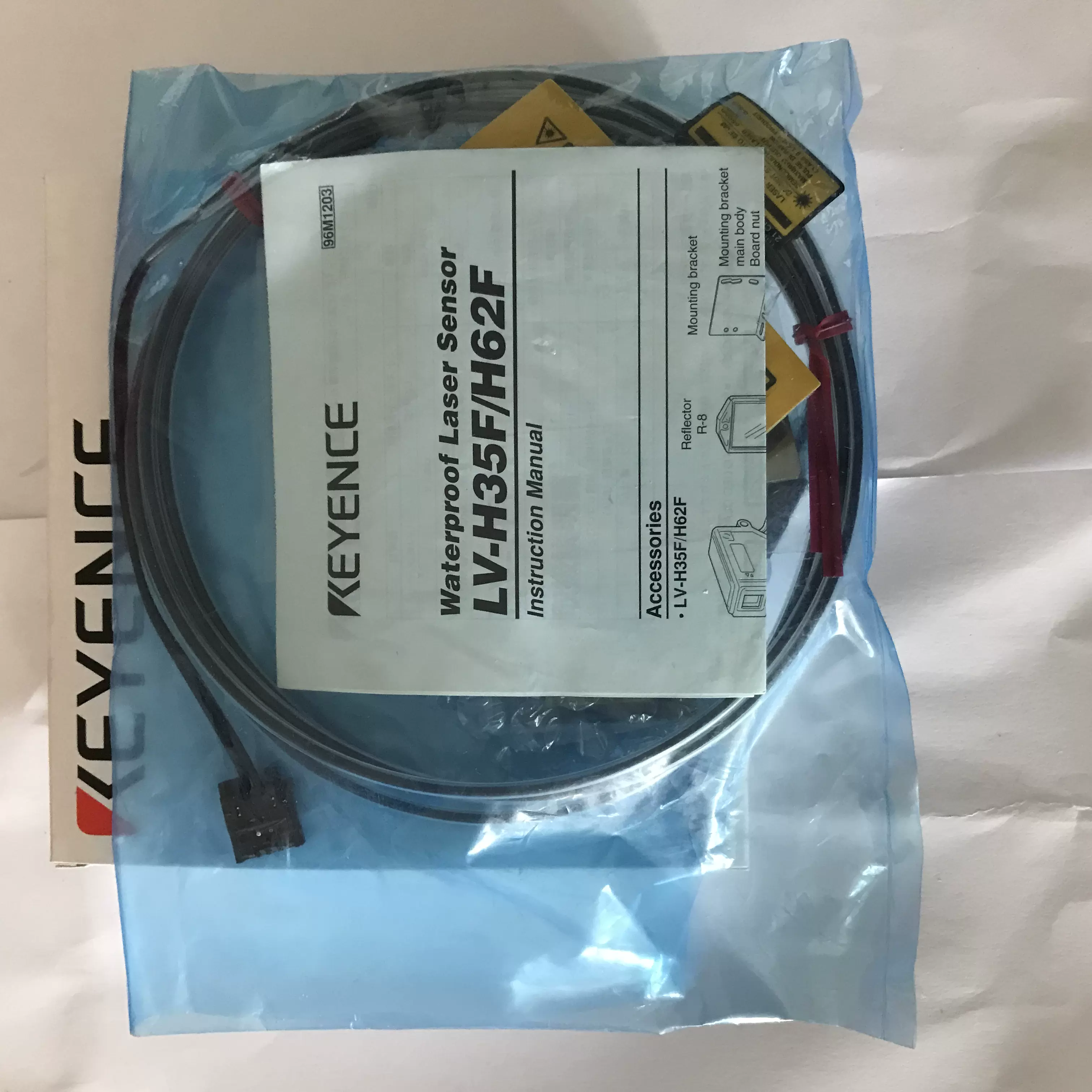 □中古品□ LV-S62 LV-N11N セット品 キーエンス KEYENCE レーザー 