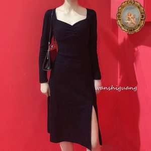 
Evening sale of late time, long neck short sleeve slim black dress for women with side slit legs and high waist slim midi skirt