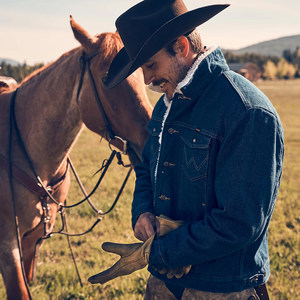 
Atong Cow Society Wrangler Weige imitation lamb velvet thickened denim jacket men's warm yellowstone style jacket winter