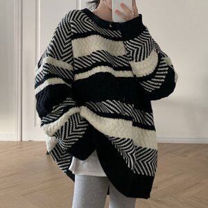 Large -size fat mm striped sweater female autumn and winter new loose lazuli lazily wearing thin knitted jacket jacket