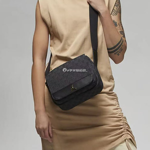 
Jordan Air Jordan LOGO printed single shoulder crossbody bag coin purse for men and women FJ6790-011