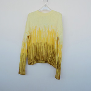 
La series SML out of the cabinet authentic women's autumn and winter light fluffy warm elegant round neck sweater 5A8717 yellow