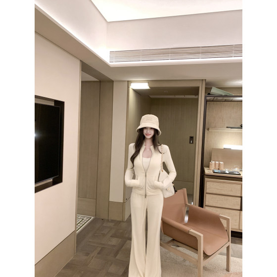 
Ruoyu Custom Warm Ginger Velvet Small Waist 2.0 Temperament Soft Waxy Stand Collar Cardigan Casual Pants Two-piece Winter Set