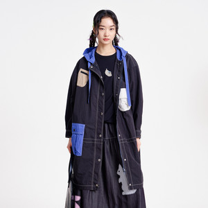 
MOVEUP Magic Walk 2026 Spring New Style.FUN Series Hooded Contrast Color Multi-Pocket Four-button Long Jacket for Women