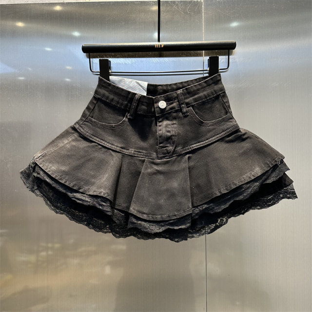 Lace lace spliced ​​high-waisted slim denim skirt 2024 autumn and winter new fashionable versatile fluffy cake skirt
