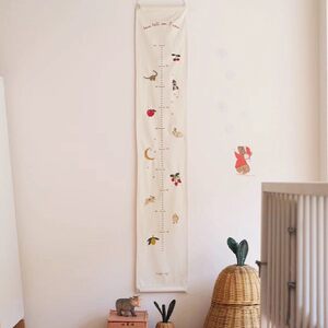 
Korean version of children's height ruler measurement hanging fabric embroidery creative illustration children's height hanging painting height ruler decoration