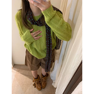 
Homemade Japanese retro mustard green round neck sweater for women in autumn lazy style loose student matcha green long-sleeved knitted sweater