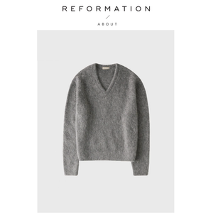 
[Ready Stock] About Reformation Autumn and Winter V-neck Alpaca Wool Sweater Loose and Versatile Slim Sweater